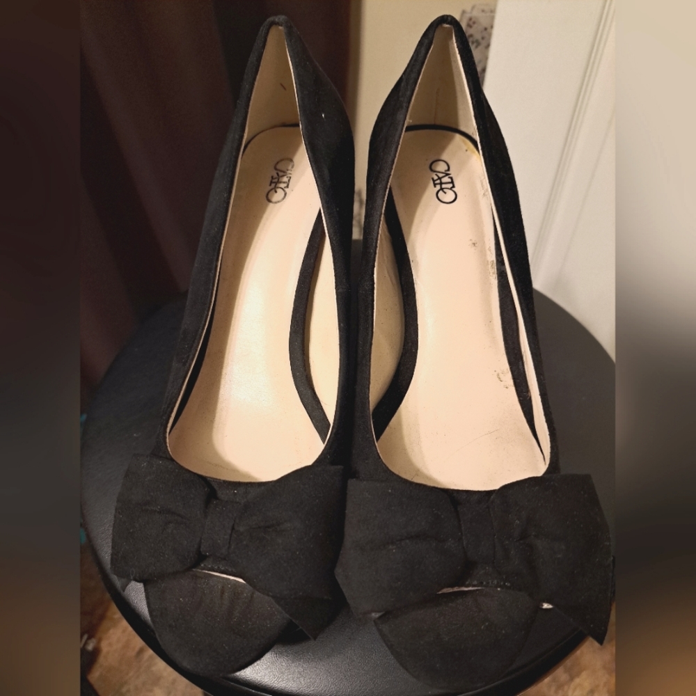 Cato Platform  Peep Toe Size 9 Black***** Priced to Move****